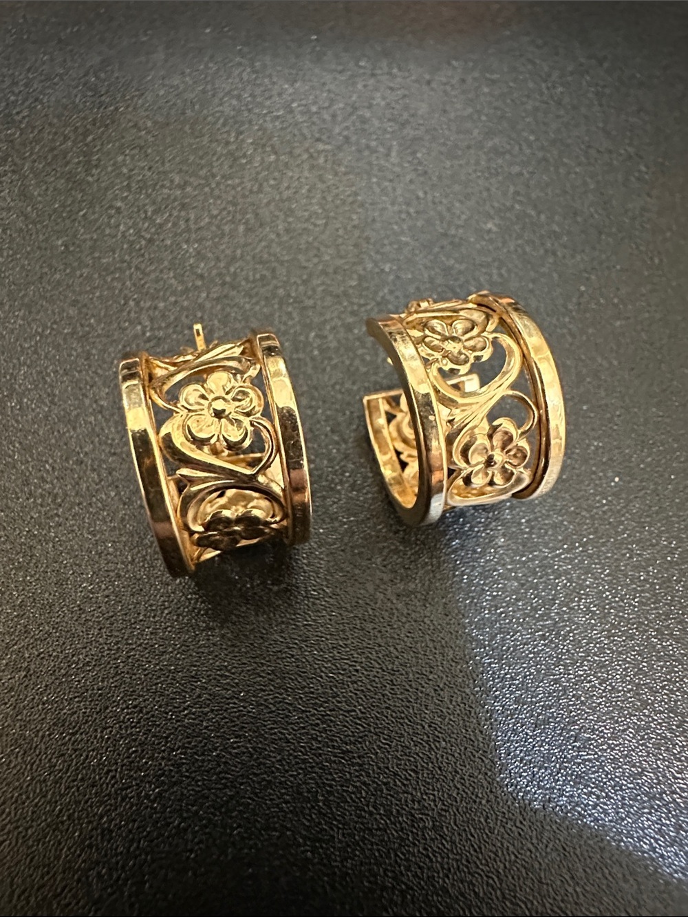 14k Gold Floral Filigree Hoop Earrings - Women Jewelry